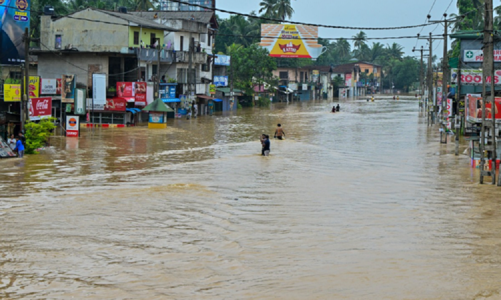 Ciclone deixa 132 mortos e 130 desaparecidos no Sri Lanka