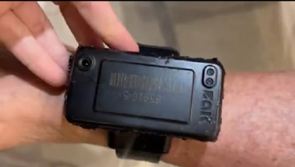 Em vídeo, Bolsonaro confessa ter usado ferro de solda em tornozeleira eletrônica