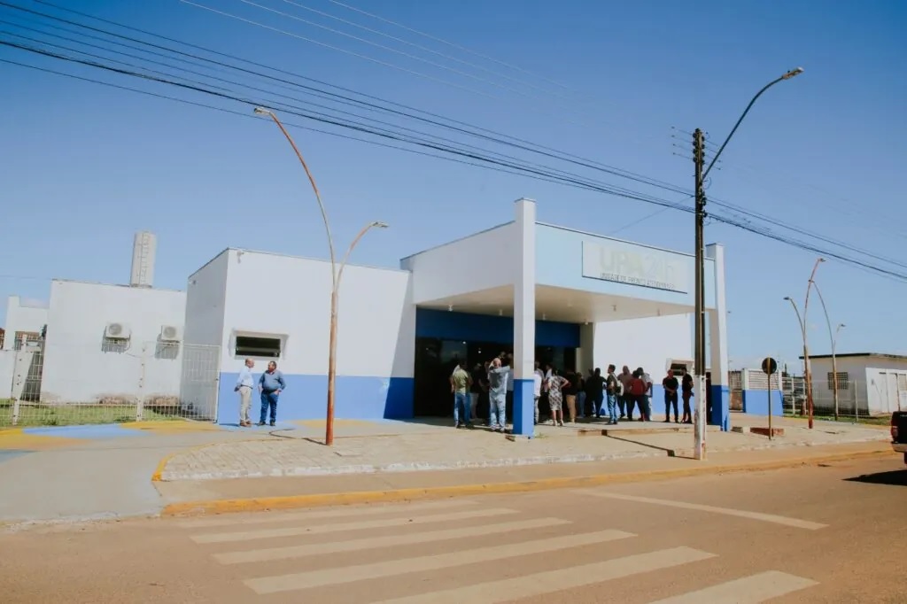 Deputado Fernando Máximo fiscaliza reforma e ampliação da UPA em Vilhena