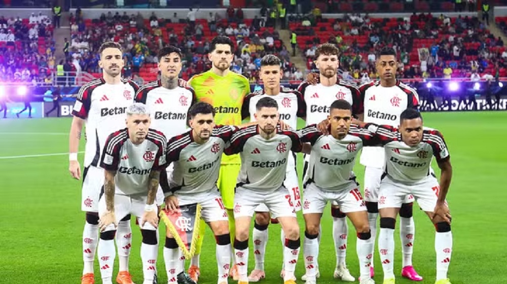 Flamengo vence o Cruz Azul e se classifica às semifinais da Copa Intercontinental