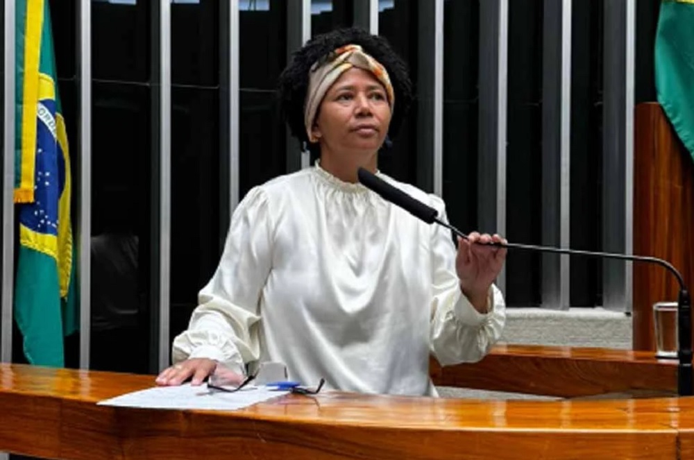 Deputada Sílvia Cristina cobra votação da PEC 101, que assegura plano de saúde para servidores da extinta Sucam