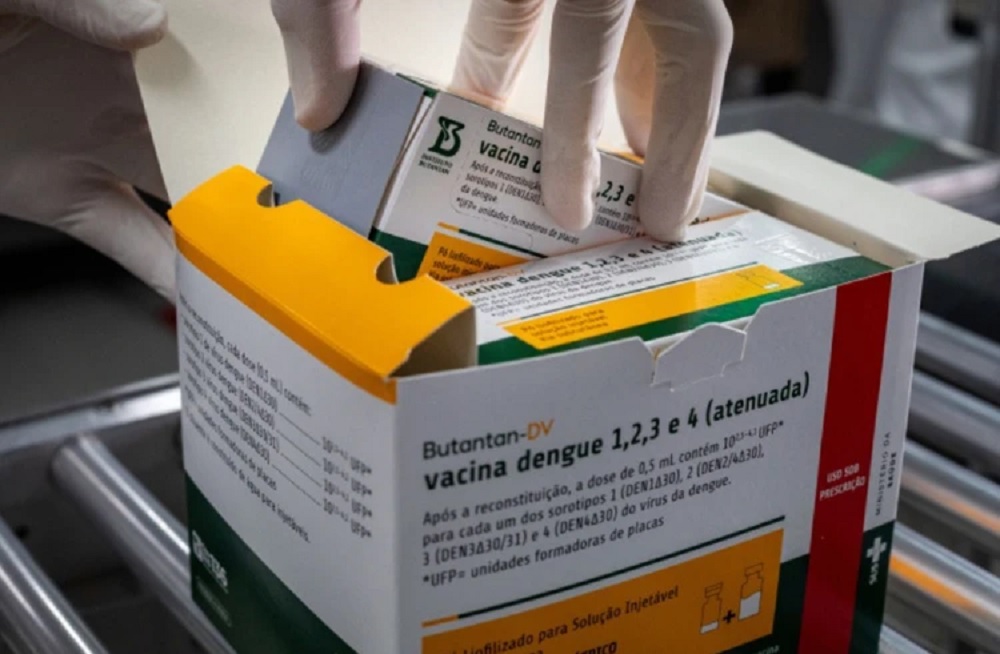 SUS receberá de 300 mil doses da vacina contra dengue na próxima semana