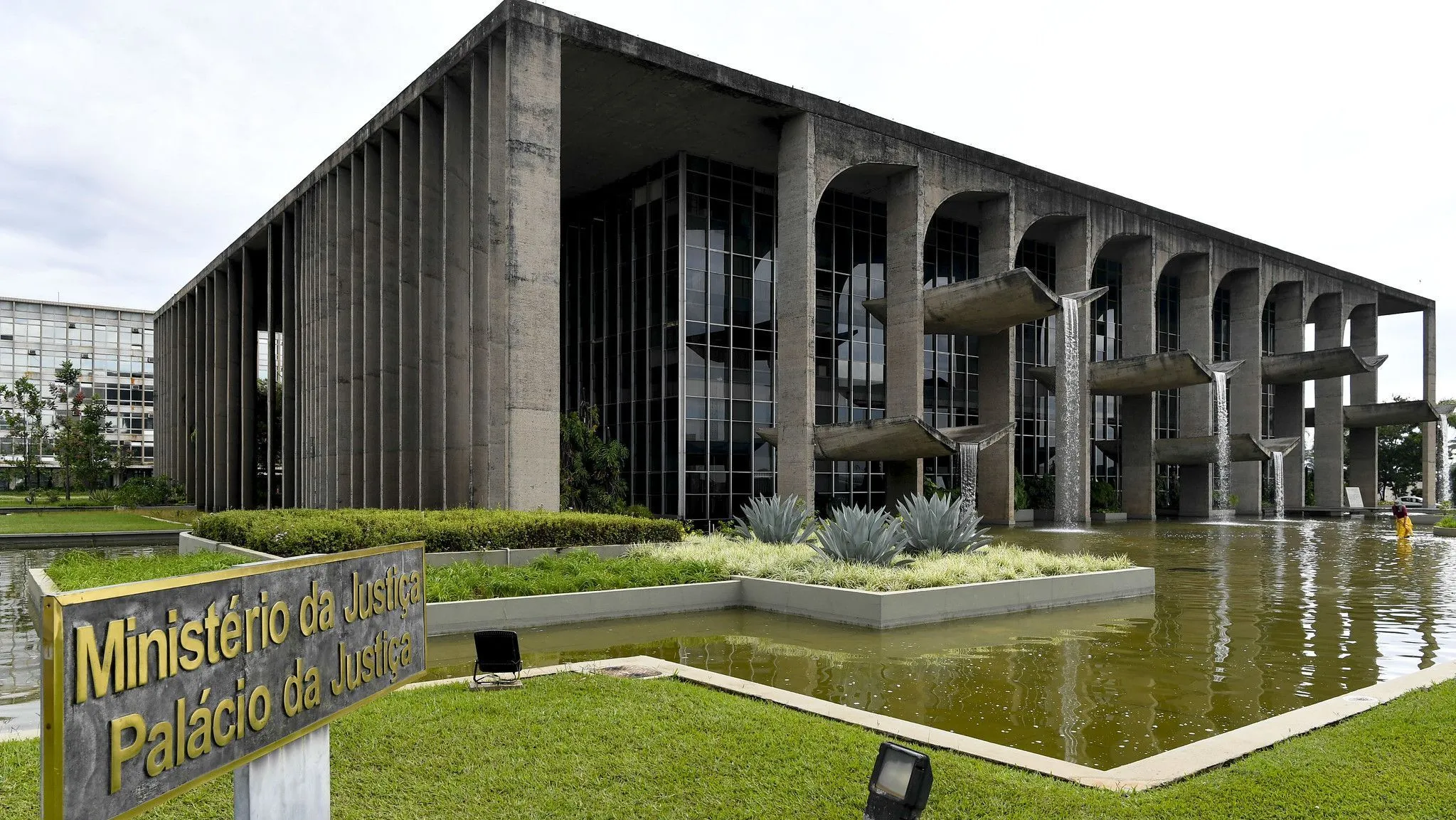 Governo cria sistema nacional de informações e protocolo para reconhecer pessoas em procedimentos criminais