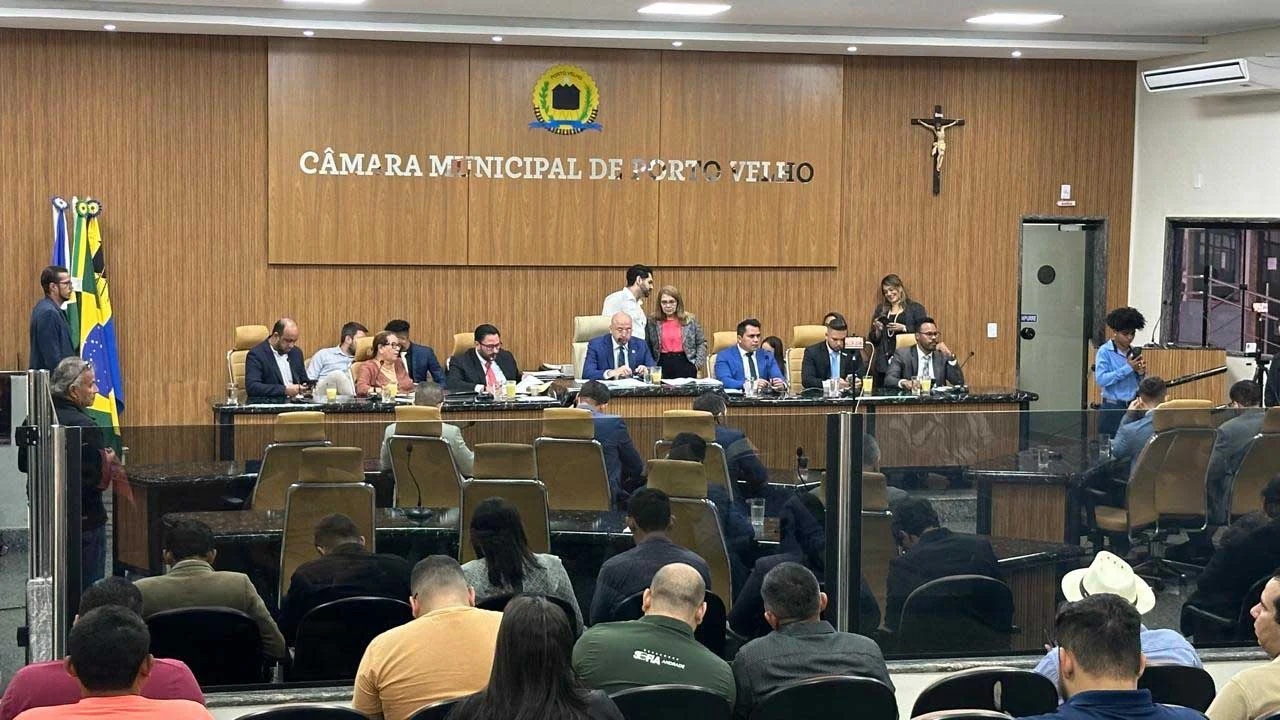 Câmara de Porto Velho avança em projeto que regulamenta milhões em honorários de procuradores municipais