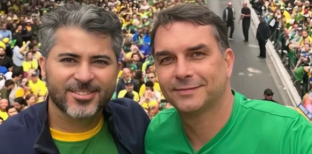Flávio Bolsonaro participa de encontro do PL em Rondônia para lançamento da pré-candidatura de Marcos Rogério ao Governo