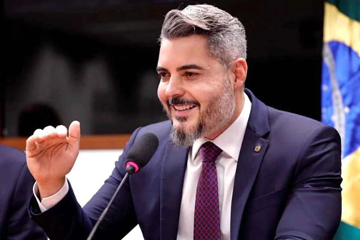 Deputado Thiago Flores propõe organização da rede neurológica no SUS