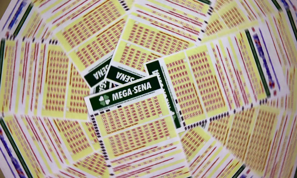 Mega-Sena sorteia prêmio estimado em R$ 130 milhões nesta quinta-feira